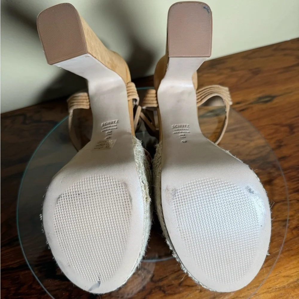 Schutz Blisse Platform Sandals - Nude Caramel - size 9